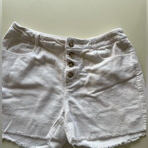 PRINCES POLLY Women's White Corduroy Shorts. Comfortable !!! Size 12 GUC
